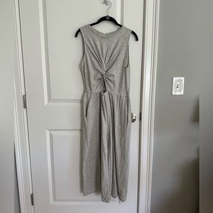 Lush Keyhole Jumpsuit ✨